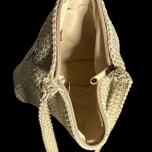 Beige Crochet Purse‎ - Picture 5 of 5